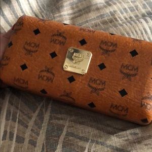 MCM cateye sunglasses